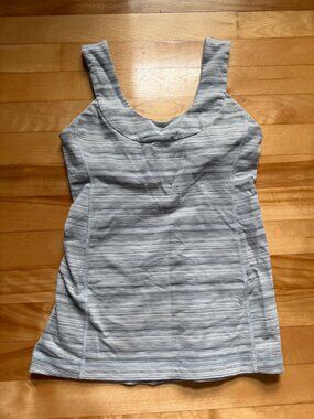 Lululemon sleeveless tank, size 6, gray striped